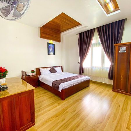 Duy Thao Hotel Далат Екстер'єр фото